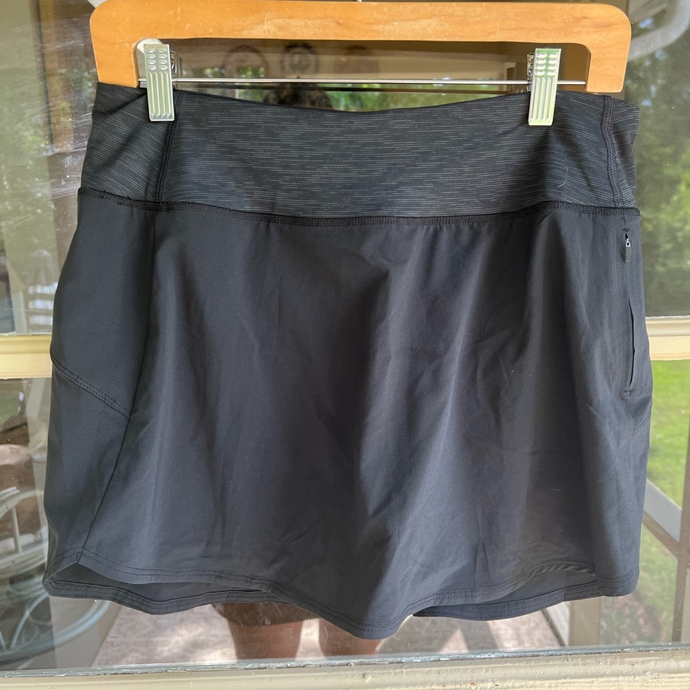 Outdoor Voices skirt